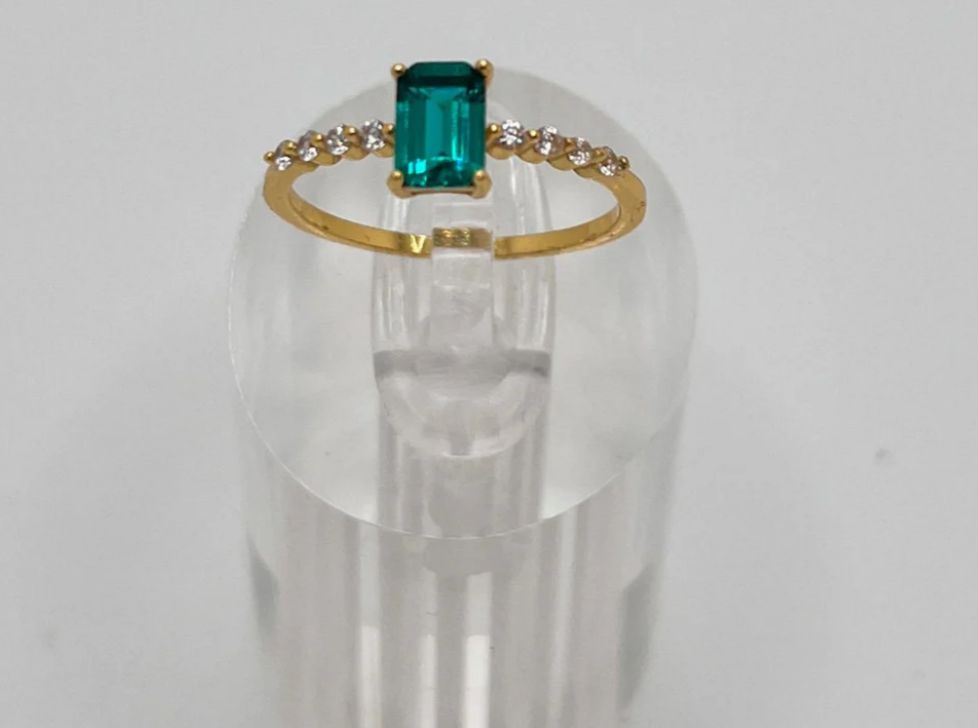 Anillo Aura